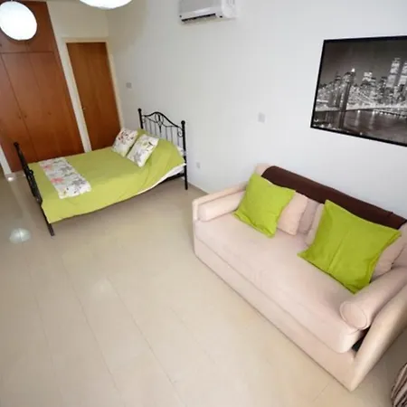 Vanessa H103 In Apartament